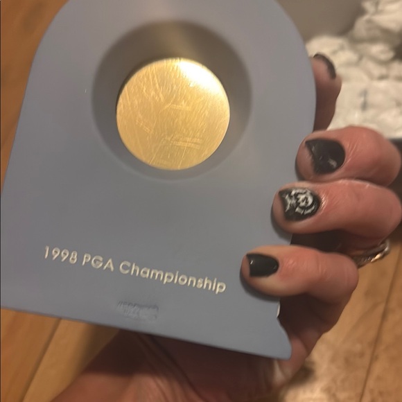 Wedgwood Blue and White Mantel Clock - Picture 3 of 5